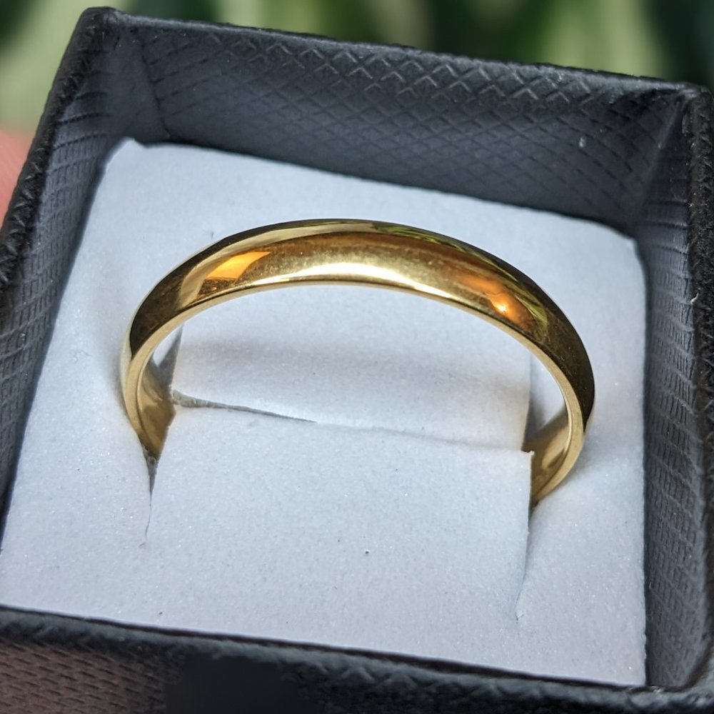 Gold Ring 4mm wide